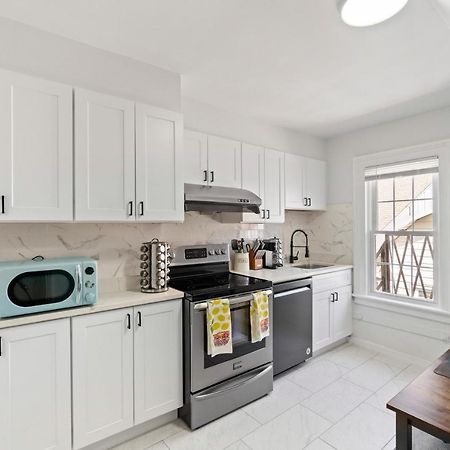 ニューヘイブンCozy Gem In The Heart Of East Rock With Free Parking Near Yale And Dtアパートメント エクステリア 写真