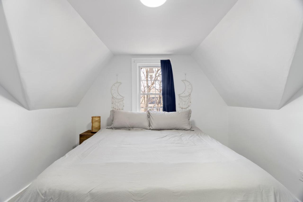 ニューヘイブンCozy Gem In The Heart Of East Rock With Free Parking Near Yale And Dtアパートメント エクステリア 写真